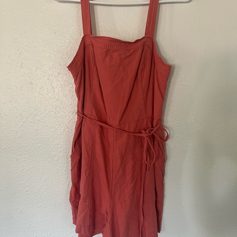 Old Navy Strappy Linen Blend Romper in Coral